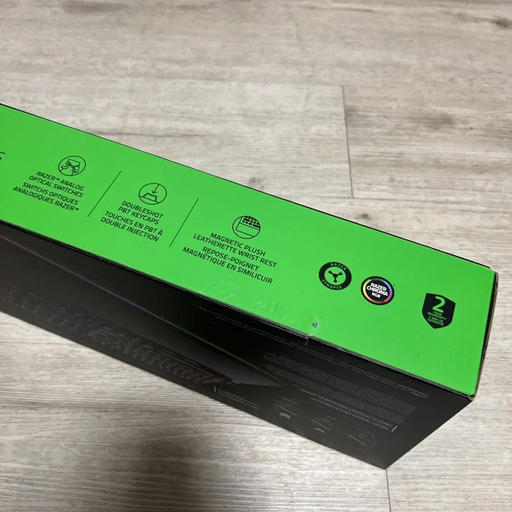 Razer Huntsman V2 Analog Gaming Keyboard Optical Switches‎ Black